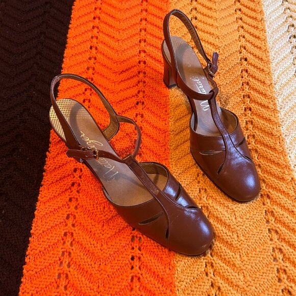 1970s Never worn Naturalizer Leather Brown T-bar Roman Mary Jane sandal heels - - Picture 5 of 15
